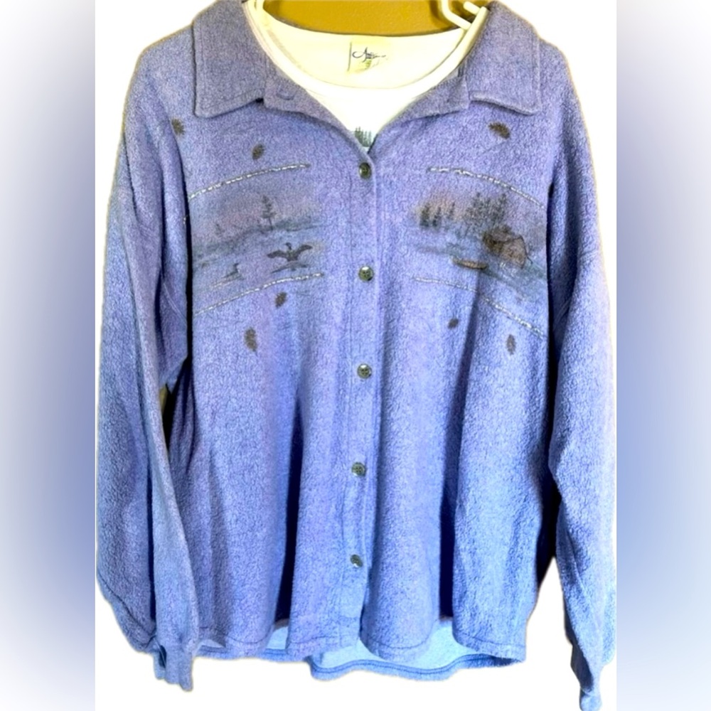 Vintage 2 piece set. Long sleeve fleece and matching T-shirt. Women’s size Large